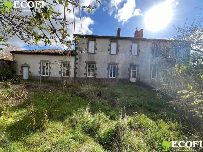 Ensemble immobilier à rénover à vendre - Bressuire Longère/Grange/Propriété|Longère/Grange/Propriété