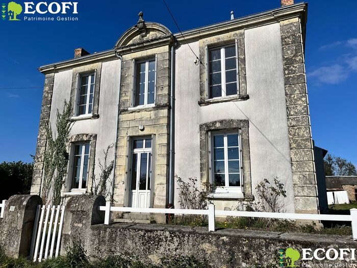 Maison de caractère à vendre - Bressuire Maison|Maison