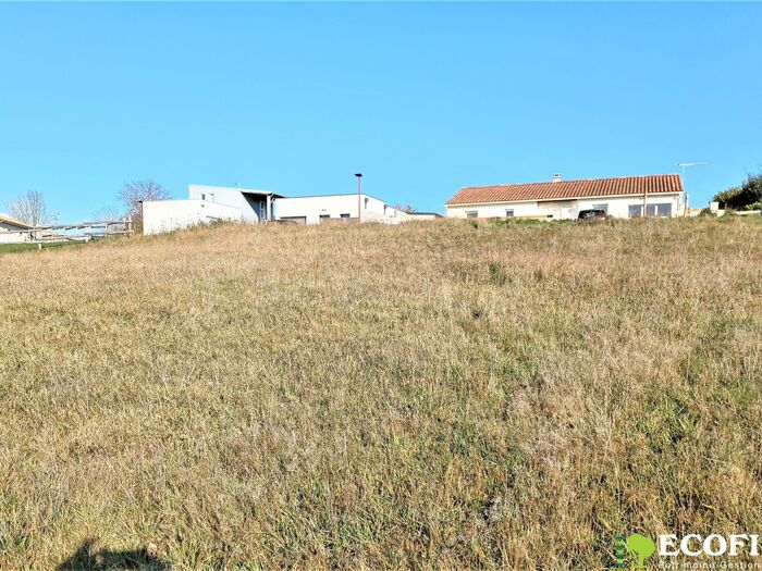 Terrain constructible viabilisé à vendre - Bressuire |