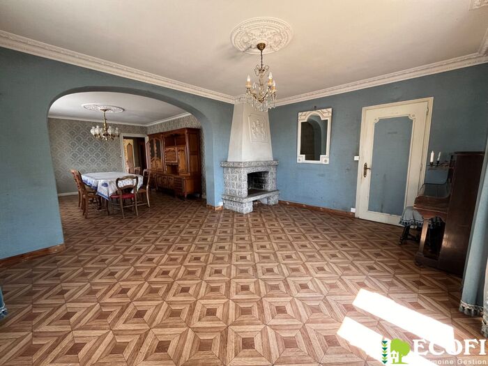 Grande maison à étage à vendre - Nueil les Aubiers Maison|Maison