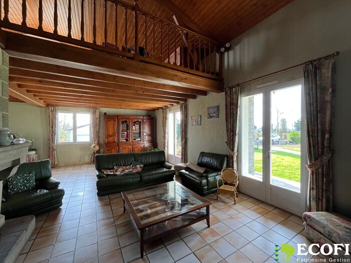 Grande maison au calme à vendre - Nueil les Aubiers Maison|Maison