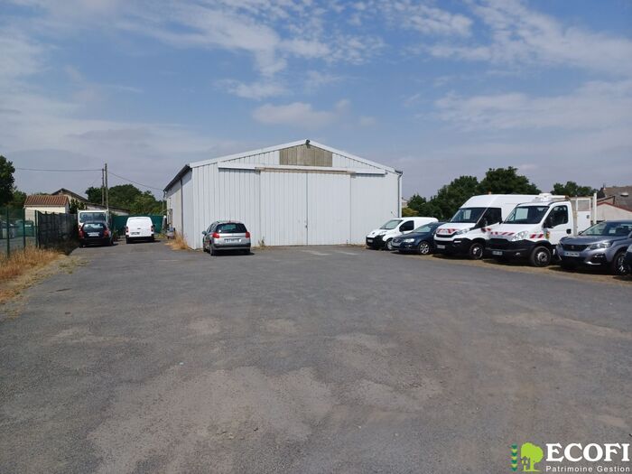 Local industriel à vendre - Bressuire Local commercial/Bureau|Local commercial/Bureau