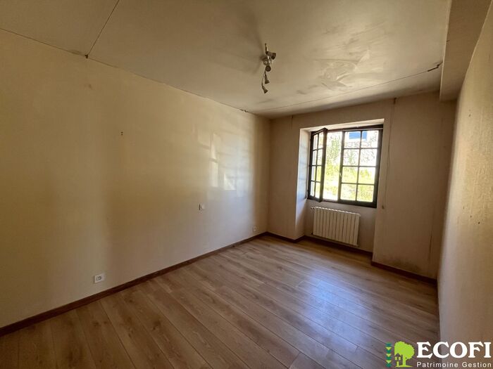 Ensemble immobilier à vendre - Moncoutant sur Sèvre / La Chapelle Saint Laurent Longère/Grange/Propriété|Longère/Grange/Propriété