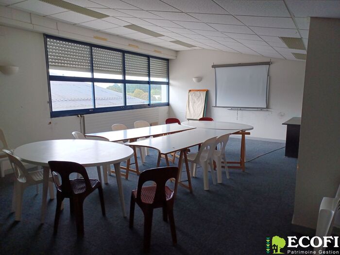 Bâtiment professionnel à vendre - Cerizay Local commercial/Bureau|Local commercial/Bureau