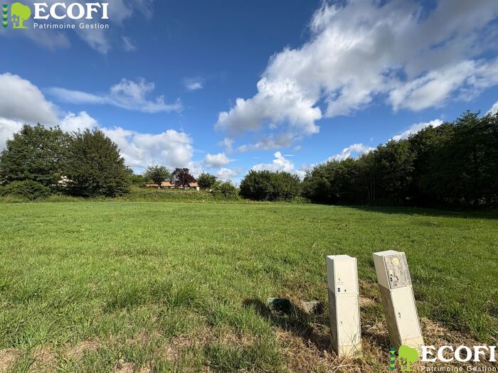 Parcelle à bâtir à vendre - Cerizay, Moncoutant sur Sèvre / La Chapelle Saint Laurent Terrain/Étang|Terrain/Étang
