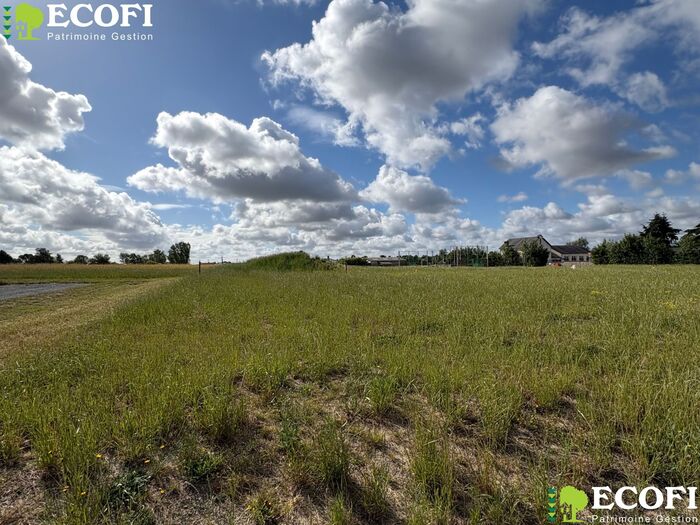 Parcelle à bâtir à vendre - Cerizay, Moncoutant sur Sèvre / La Chapelle Saint Laurent Terrain/Étang|Terrain/Étang