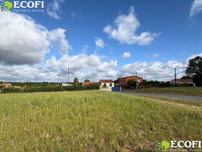 Parcelle à bâtir à vendre - Cerizay, Moncoutant sur Sèvre / La Chapelle Saint Laurent Terrain/Étang|Terrain/Étang
