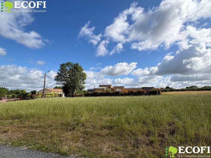Parcelle à bâtir à vendre - Cerizay, Moncoutant sur Sèvre / La Chapelle Saint Laurent Terrain/Étang|Terrain/Étang