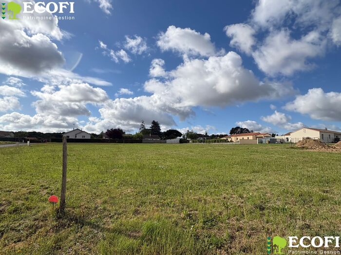 Parcelles à bâtir à vendre - Autre Terrain/Étang|Terrain/Étang