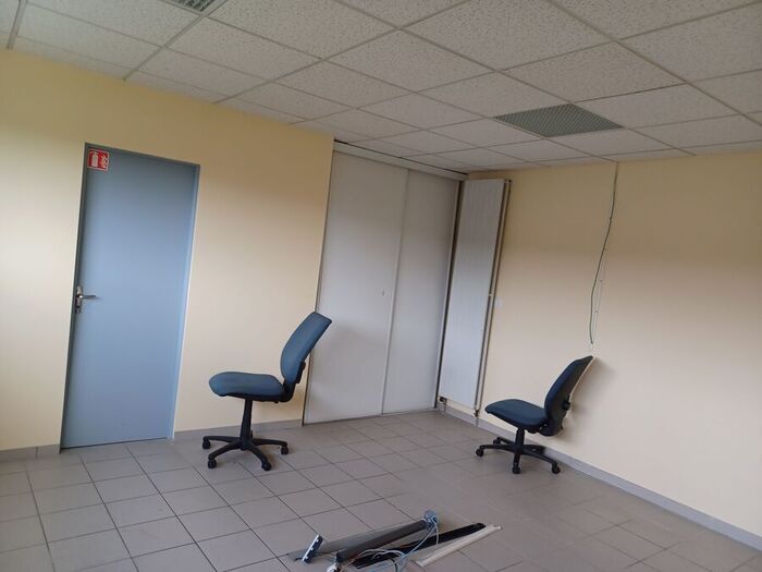 Bâtiment professionnel à vendre - Cerizay Local commercial/Bureau|Local commercial/Bureau