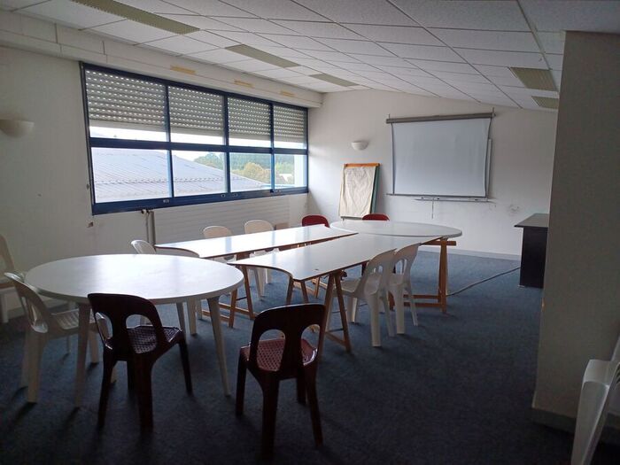 Bâtiment professionnel à vendre - Cerizay Local commercial/Bureau|Local commercial/Bureau