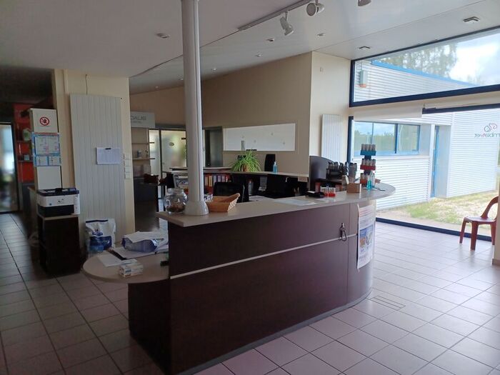 Bâtiment professionnel à vendre - Cerizay Local commercial/Bureau|Local commercial/Bureau