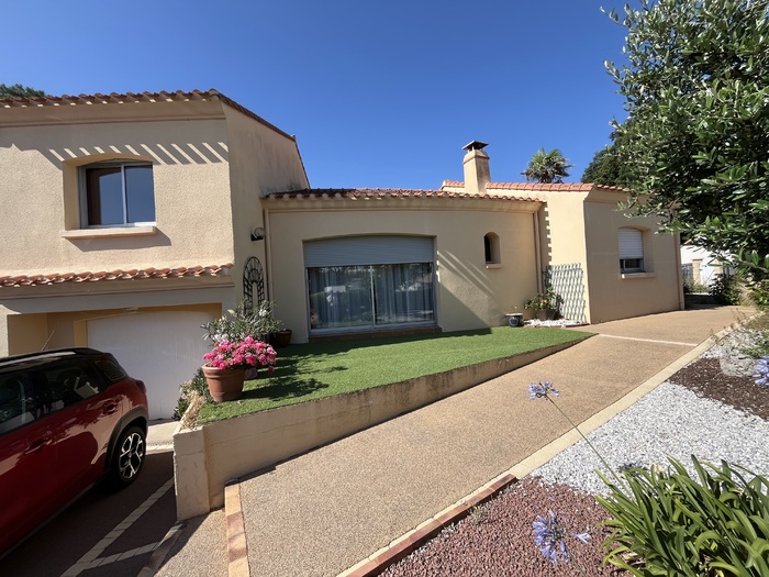 Jolie maison sur la côte à vendre - Autre |