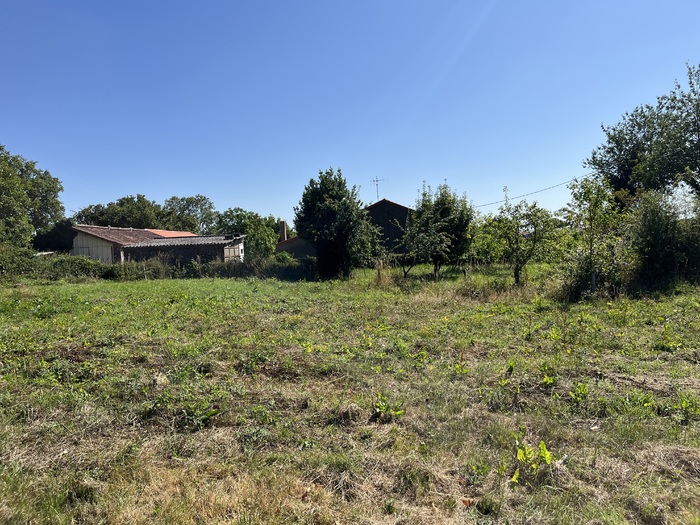 Ensemble immobilier à vendre - Moncoutant sur Sèvre / La Chapelle Saint Laurent |