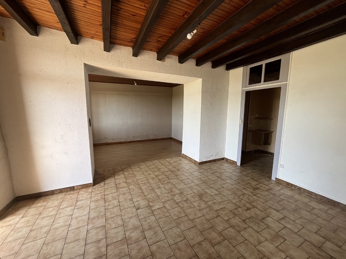 Ensemble immobilier à vendre - Moncoutant sur Sèvre / La Chapelle Saint Laurent |