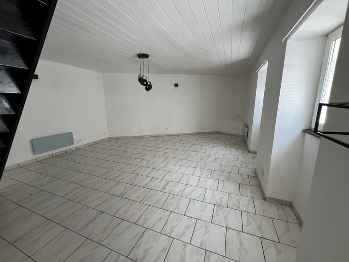 Maison de bourg renovée à vendre - Bressuire |
