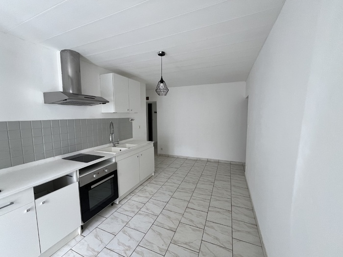 Maison de bourg renovée à vendre - Bressuire |