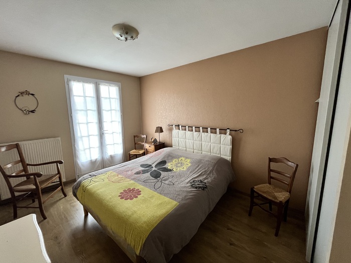 Pavillon sur sous-sol à vendre - Nueil les Aubiers |