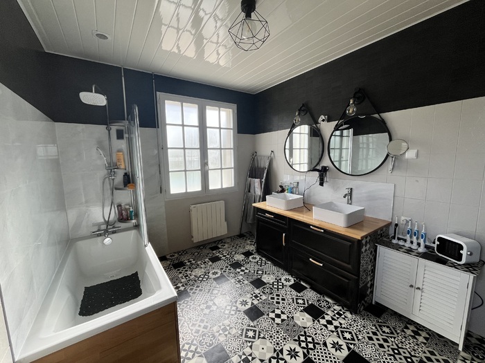 Pavillon à étage à vendre - Bressuire Maison|Maison