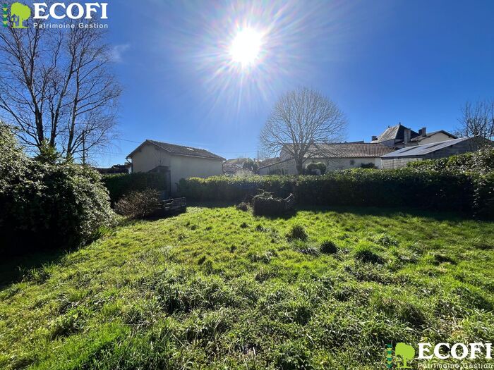 Terrain à viabiliser à vendre - Moncoutant sur Sèvre / La Chapelle Saint Laurent Terrain/Étang|Terrain/Étang