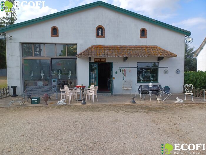 Ensemble immobilier à vendre - Bressuire Local commercial/Bureau|Local commercial/Bureau