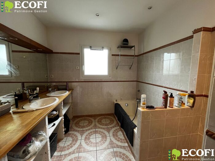 Joli pavillon de plain-pied à vendre - Bressuire, Bressuire Centre-ville Maison|Maison