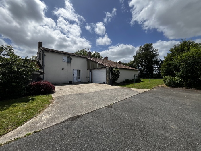 Longère rénovée à vendre - Boismé / Chiché Maison|Maison