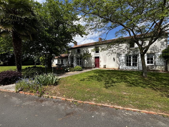 Longère rénovée à vendre - Boismé / Chiché Maison|Maison