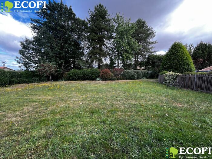 Terrain constructible à vendre - Bressuire, Bressuire Centre-ville Terrain/Étang|Terrain/Étang