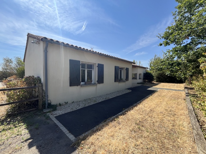 Joli pavillon au calme à vendre - Bressuire Maison|Maison