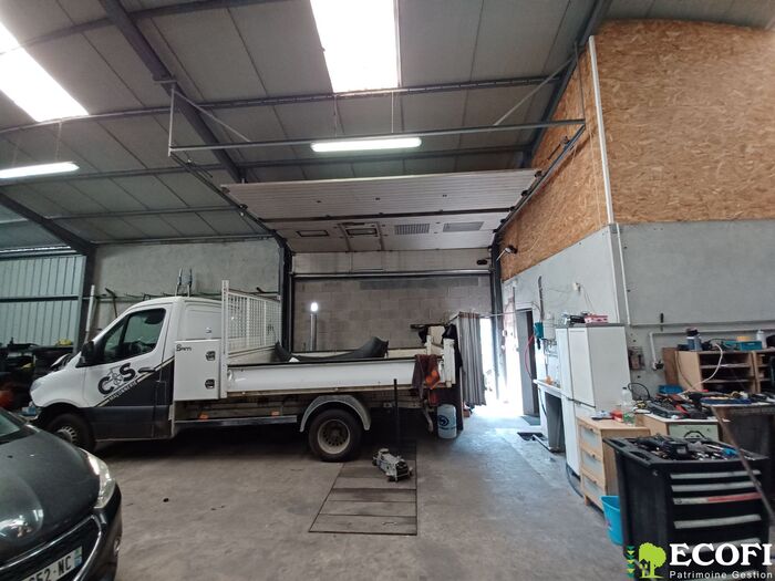 Local industriel à vendre - Bressuire Local commercial/Bureau|Local commercial/Bureau