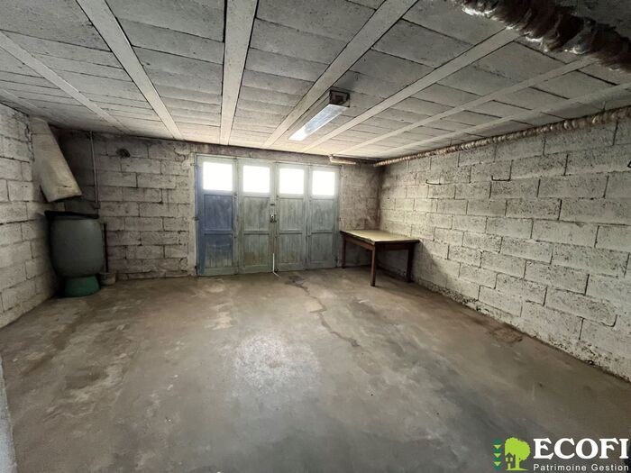 Grande maison à étage à vendre - Nueil les Aubiers Maison|Maison