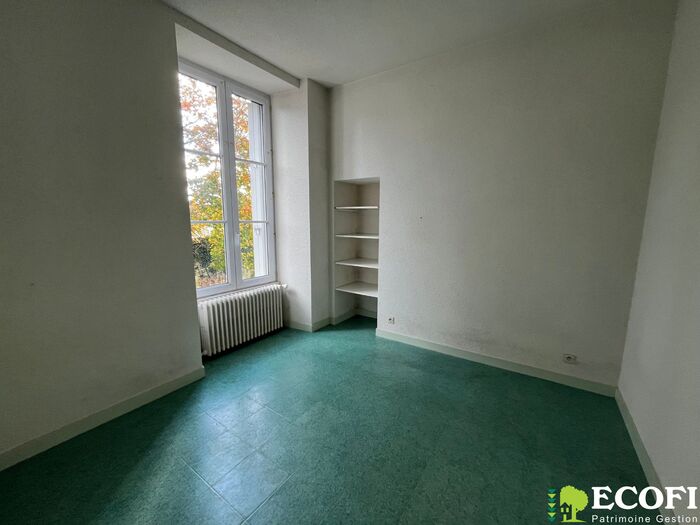 Ensemble immobilier à rénover à vendre - Bressuire Longère/Grange/Propriété|Longère/Grange/Propriété