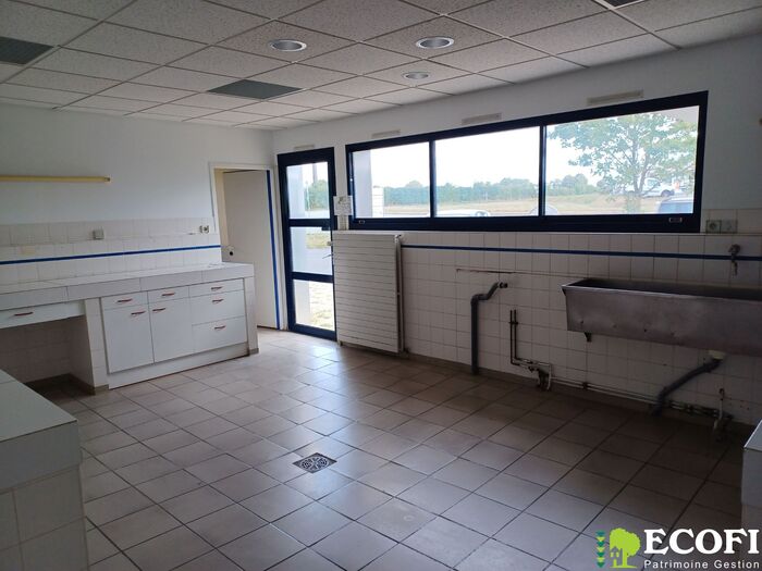 Bâtiment professionnel à vendre - Cerizay Local commercial/Bureau|Local commercial/Bureau