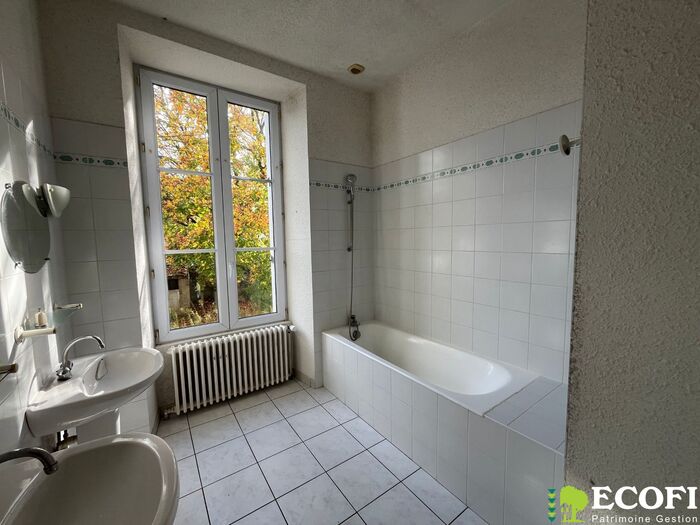 Ensemble immobilier à rénover à vendre - Bressuire Longère/Grange/Propriété|Longère/Grange/Propriété