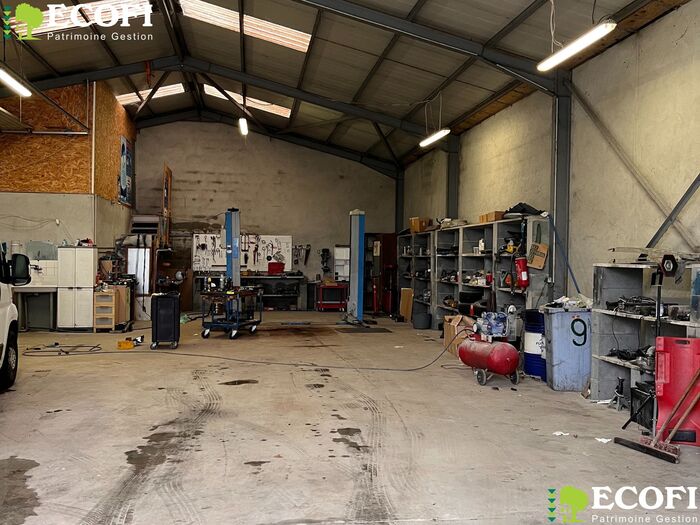 Local industriel à vendre - Bressuire Local commercial/Bureau|Local commercial/Bureau