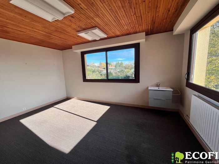 Ensemble immobilier à vendre - La Chataigneraie Maison|Maison