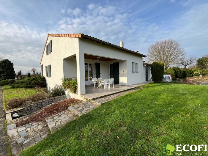 Grande maison au calme à vendre - Nueil les Aubiers Maison|Maison