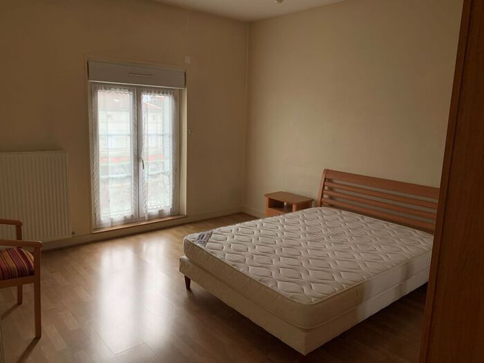 Appartement T2 meublé à louer - Cerizay Centre-ville |