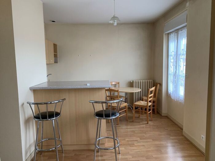Appartement T2 meublé à louer - Cerizay Centre-ville |