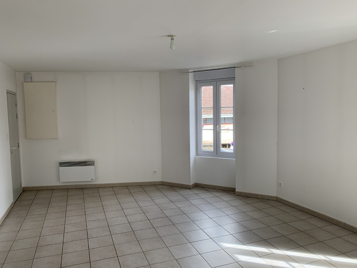 Appartement de Type 2 à louer - Bressuire Centre-ville |