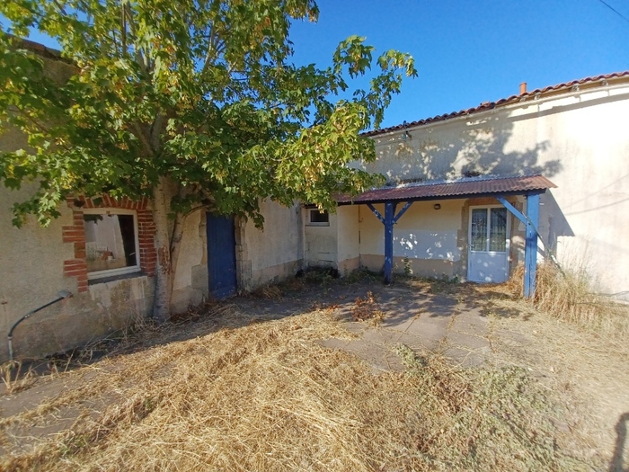 Ensemble immobilier à rénover à vendre - Bressuire Maison|Maison